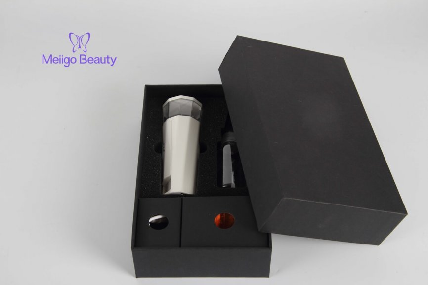 Meiigo beauty facial humidifier SP 002 4 866x577 - Nano mist sprayer handheld Ionic facial humidifier SP-002