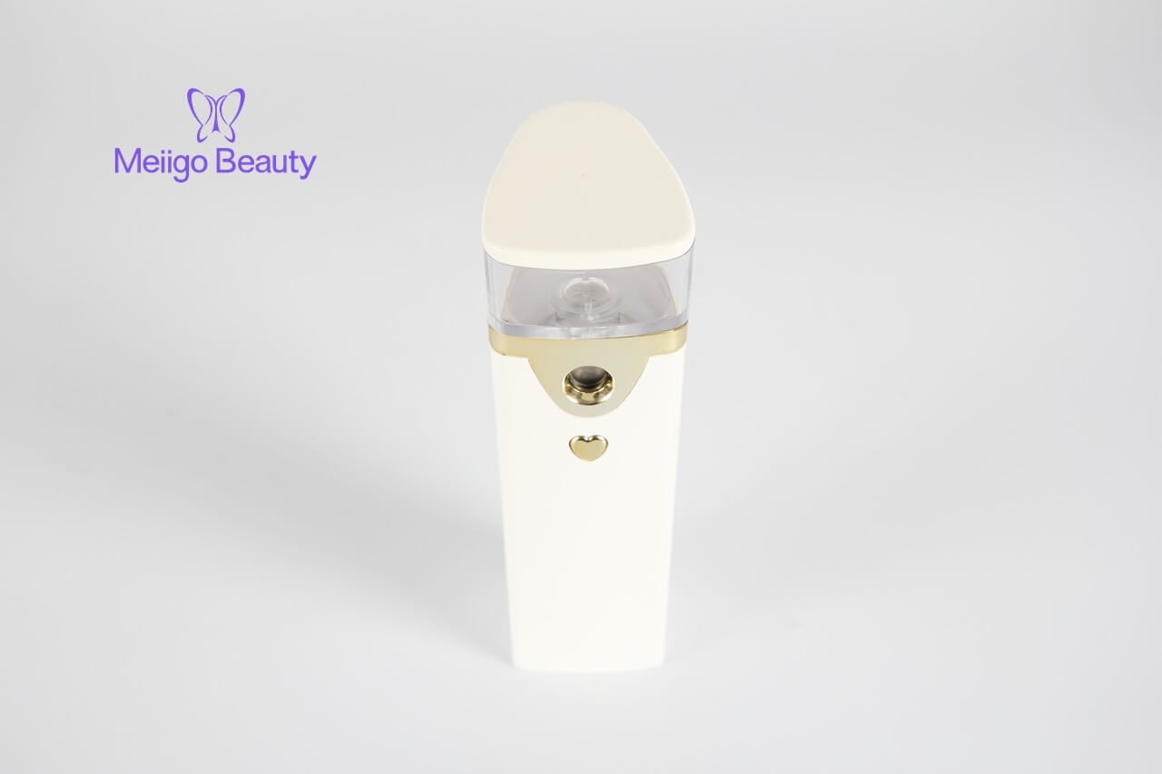 Meiigo beauty mini facial humidifier SP 001 9 - Nano facial mister face mist sprayer for skin moisturizing & hydrating SP-001